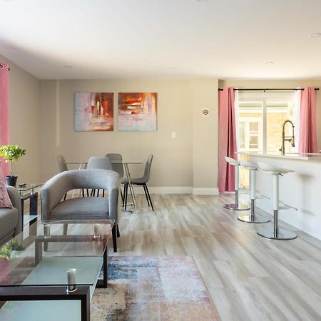 Entire 2 Bedroom Apartment Downtown - U2 Kitchener Εξωτερικό φωτογραφία