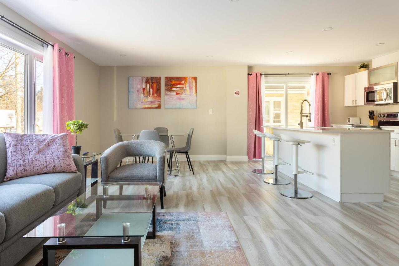 Entire 2 Bedroom Apartment Downtown - U2 Kitchener Εξωτερικό φωτογραφία